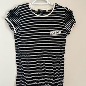 F21 Striped Oui Oui Top - 9/10 Condition